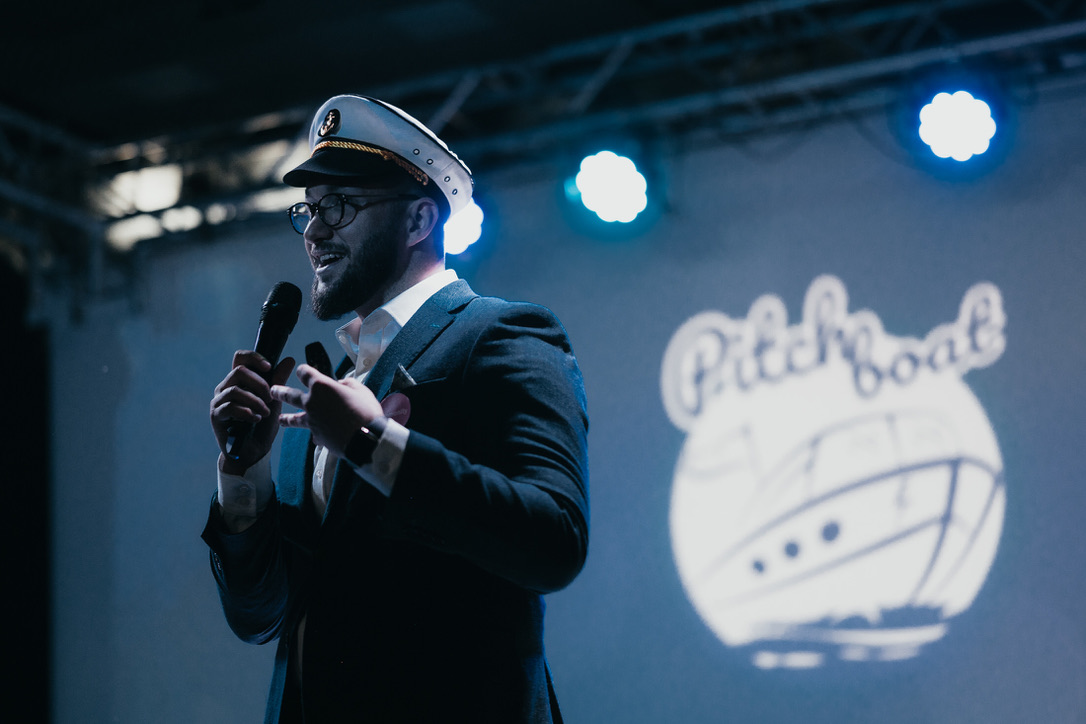 pitch-boat